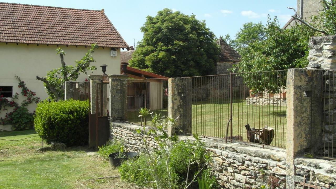 Chatel De Bierre Sigy-le-Chatel Exterior photo