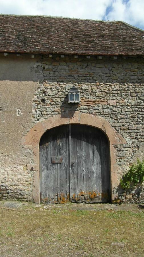 Chatel De Bierre Sigy-le-Chatel Exterior photo