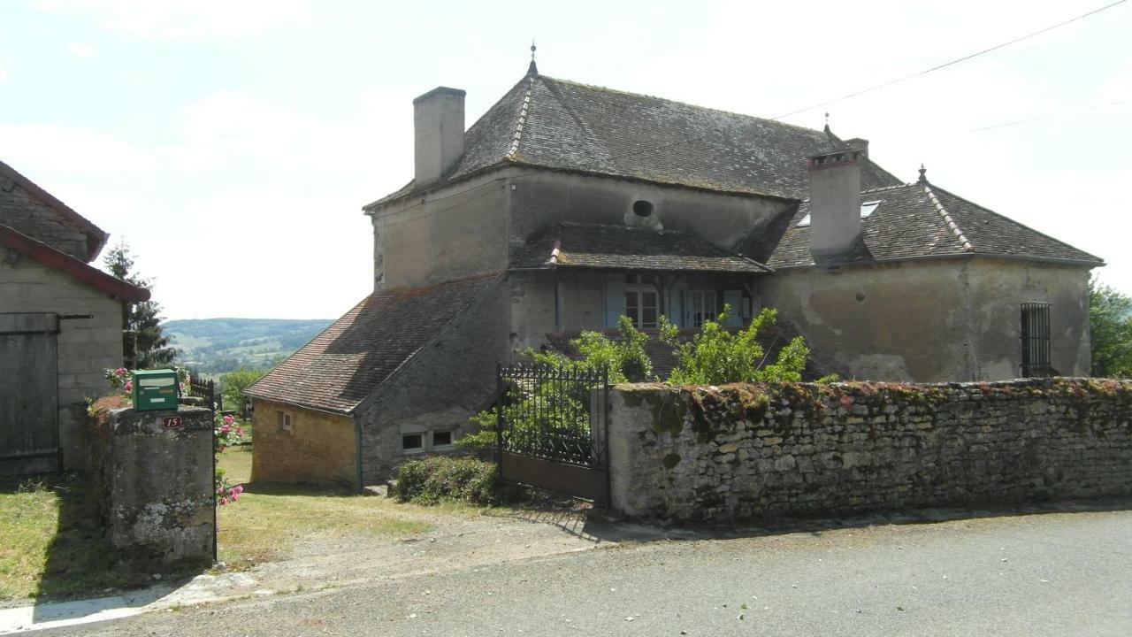 Chatel De Bierre Sigy-le-Chatel Exterior photo